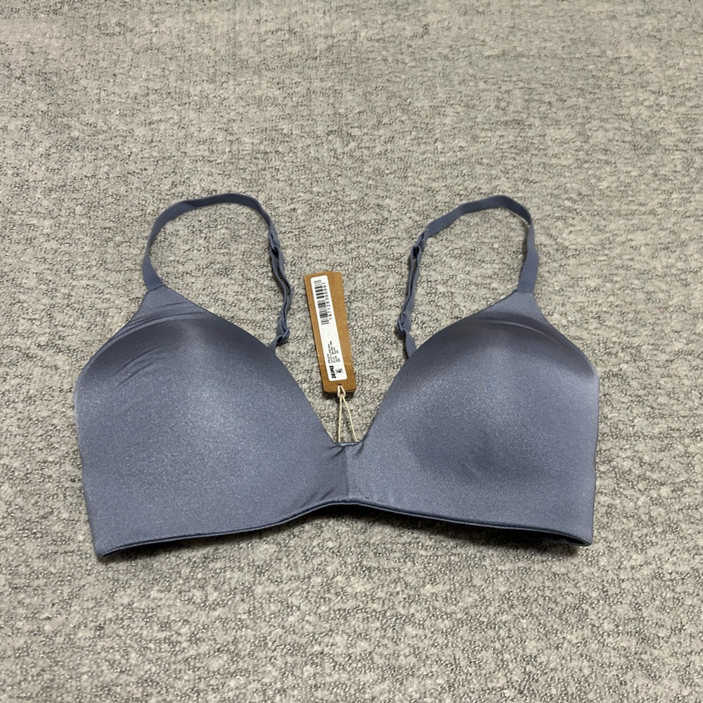 Set of 2 Skims Bras 32C and XS - Picture 2 of 4
